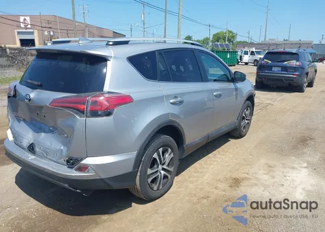 2016 Toyota Rav4 Le z USA, uszkodzony, nr VIN 2T3ZFREV3GW264382
